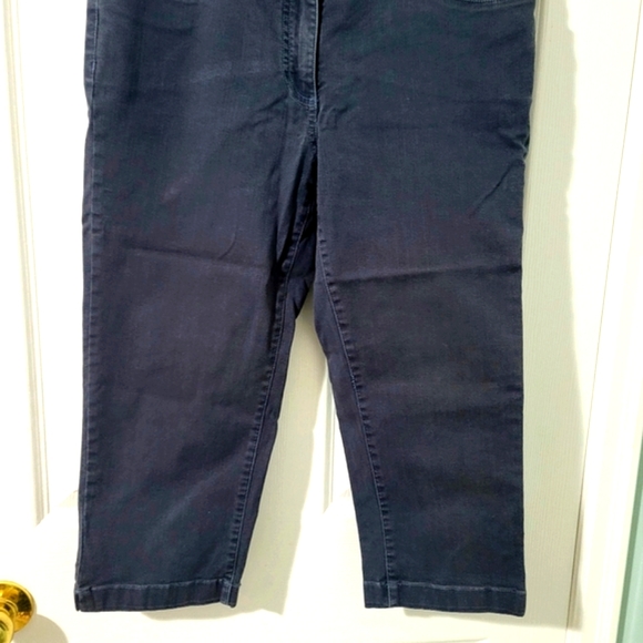 Modea Collection Women's Denim Crop Studded Jeans Size 38 - Picture 6 of 11